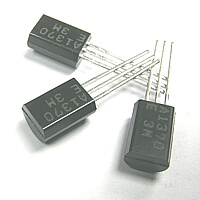 2SA1370 PNP 200V 0.1A 1W TO92 SANYO