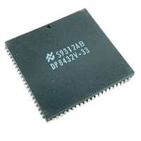 DP8432V-33 DRAM Memory Controller SMD-PLCC84 NSC