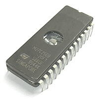 M27C256B-20F1 256Kbit UV EPROM DIP28CW STM USED