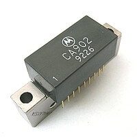 CA902 860MHz 18dB Amplifier THT MOTOROLA